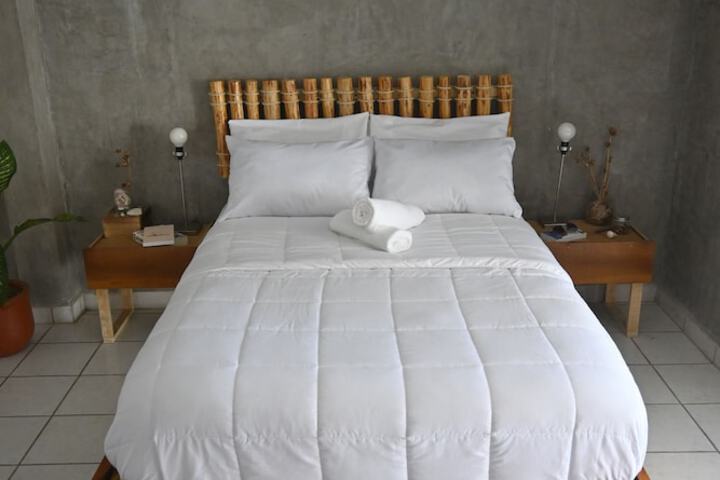 Room 3 of 25
