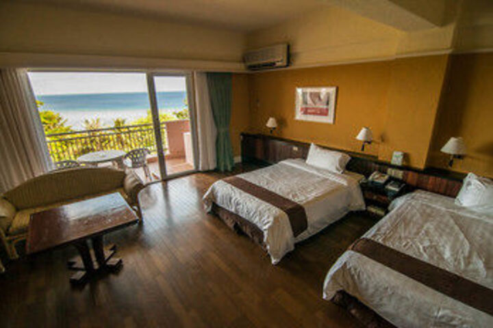 Room 28 of 64
