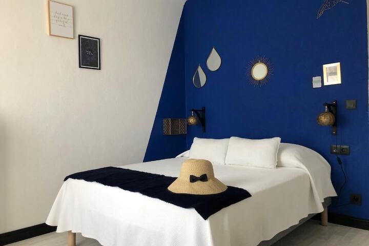 Room 9 of 29