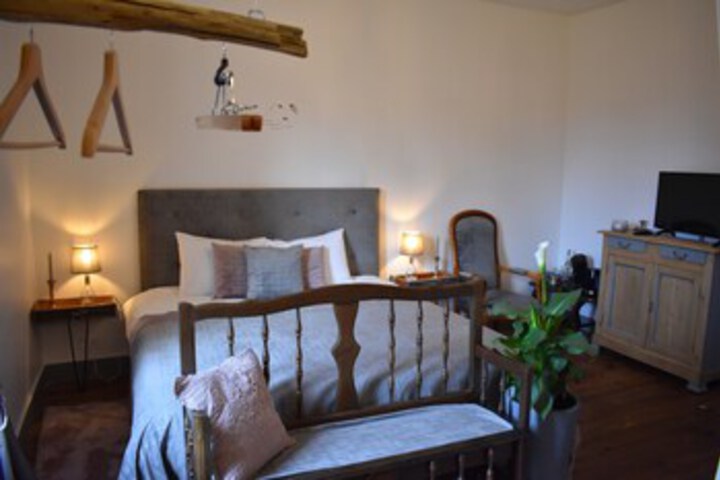 Room 46 of 81