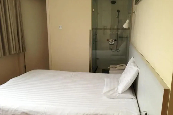 Room 3 of 9
