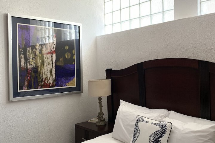 Room 9 of 22