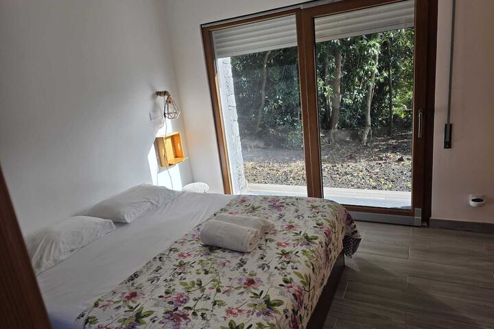 Room 8 of 70
