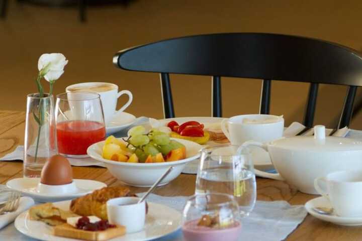 Breakfast/Coffee Service 68 of 81