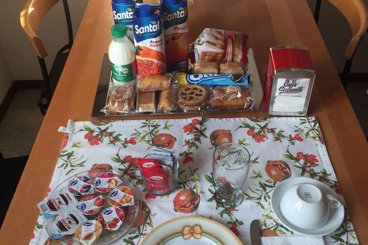 Breakfast/Coffee Service 11 of 19