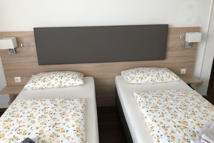 Room 7 of 46