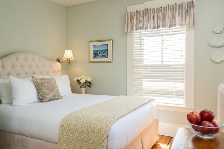 Room 16 of 39
