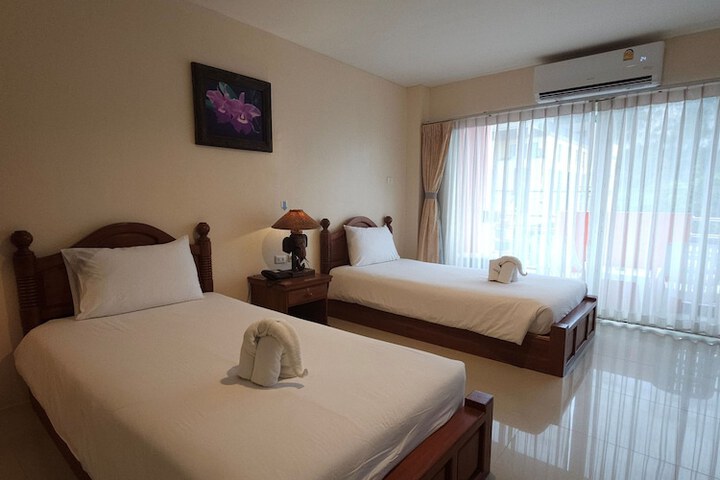 Room 16 of 43