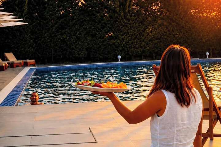 Pool 64 of 77