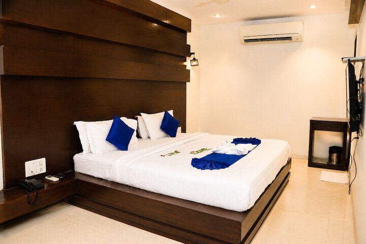 Room 16 of 24