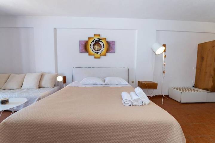 Room 15 of 65