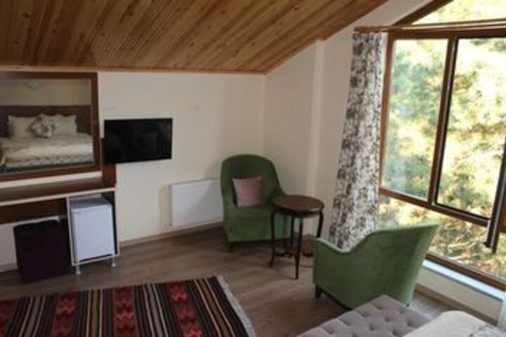 Room 18 of 35
