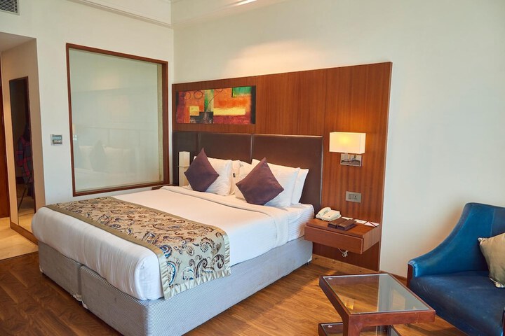 Room 9 of 54