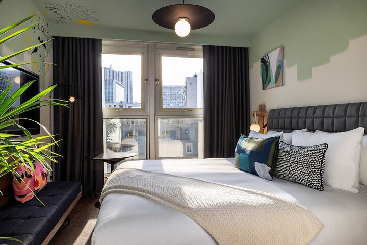 Room 20 of 62