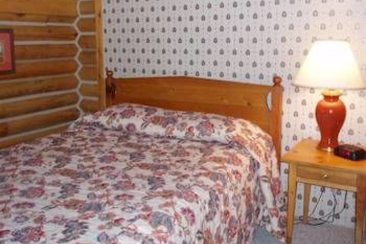 Room 5 of 10