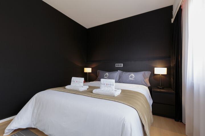 Room 35 of 645