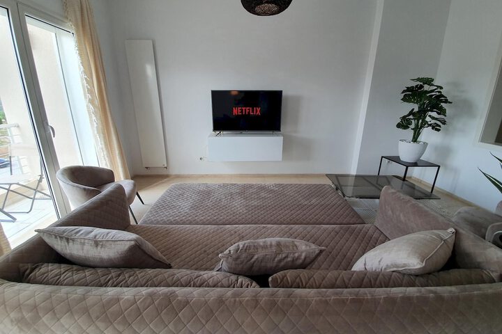 Room 22 of 27