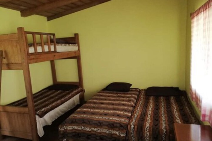 Room 12 of 18