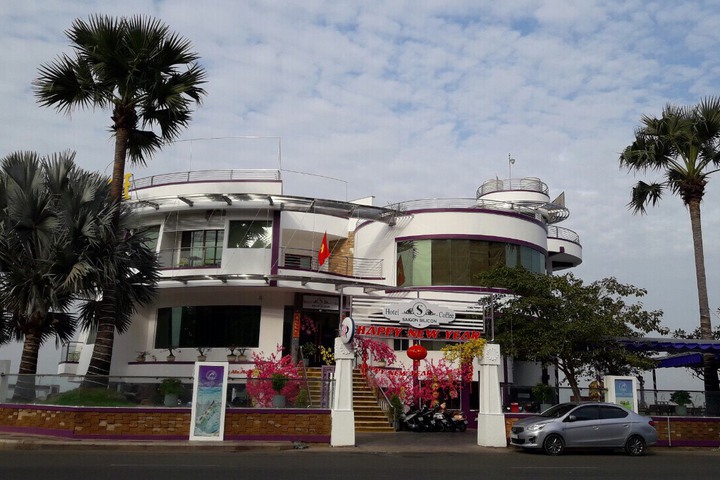 Hotel 3 of 5