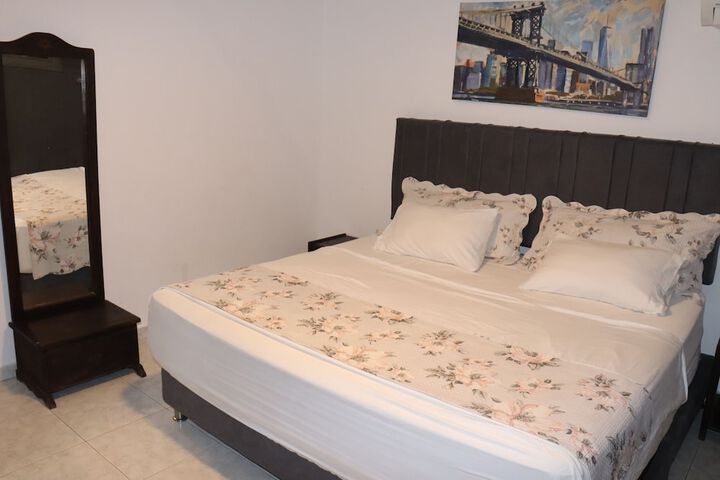 Room 15 of 31