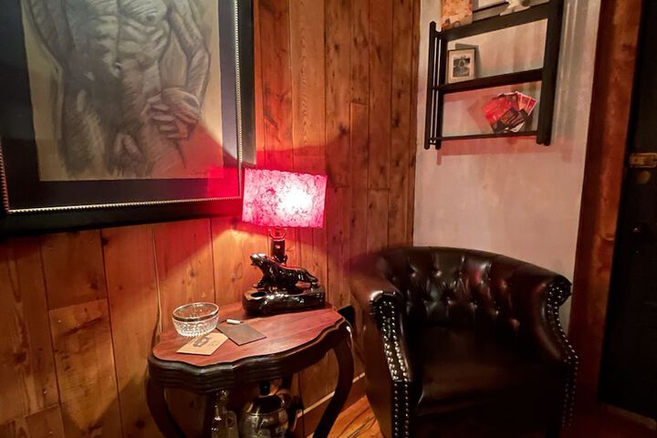 Room 16 of 65