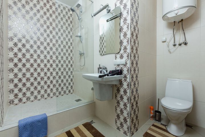 Room 15 of 15