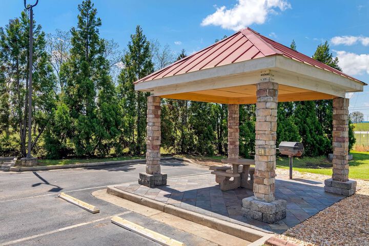 BBQ/picnic area