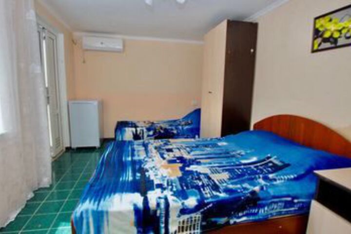 Room 14 of 36