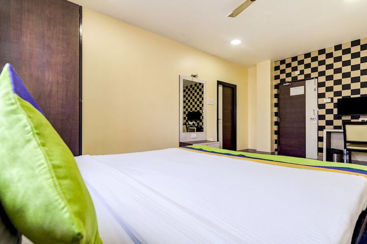 Room 25 of 50