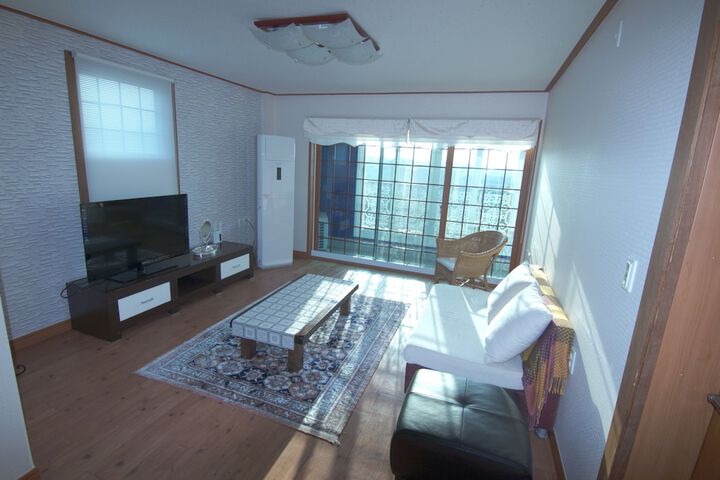 Room 19 of 34