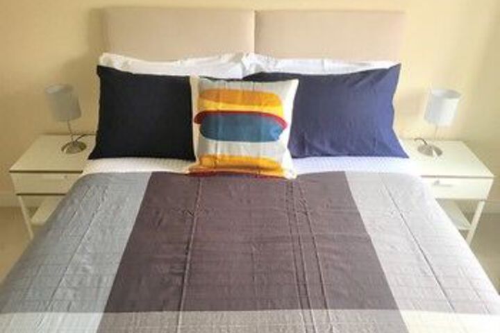 Room 8 of 27