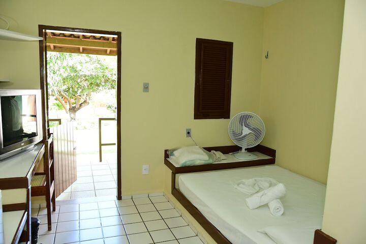 Room 8 of 82