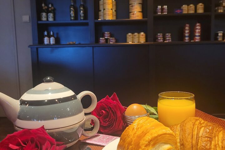 Breakfast/Coffee Service 47 of 51