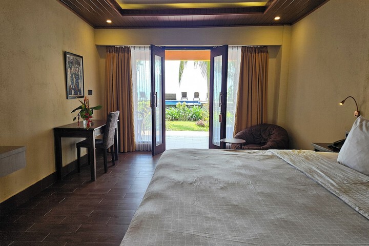 Room 14 of 65