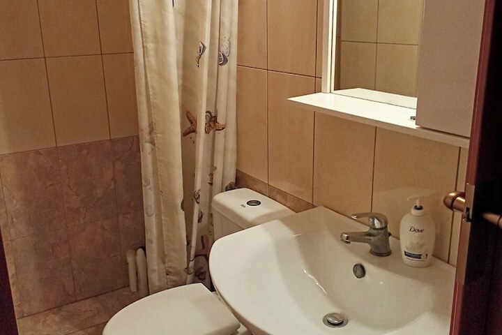 Room 5 of 14
