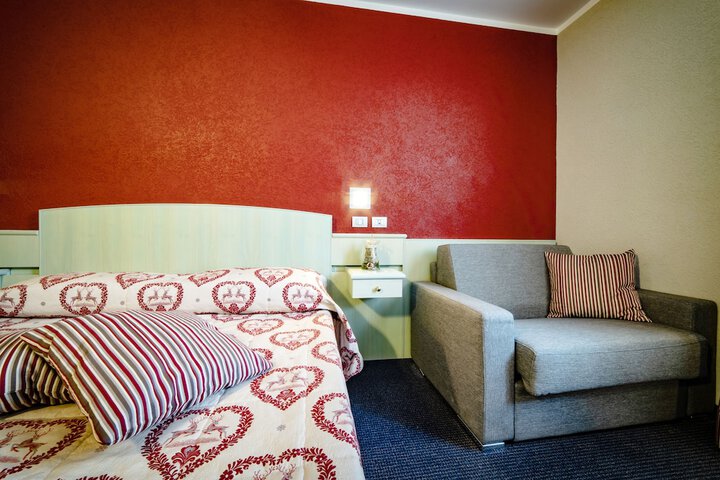 Room 9 of 45