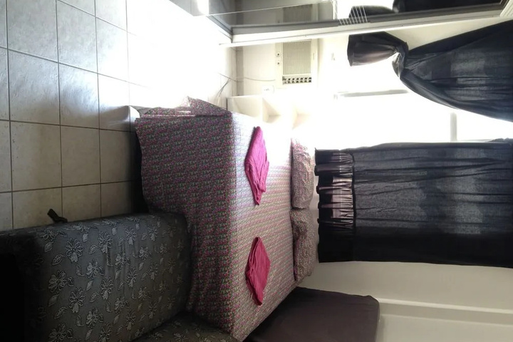 Room 5 of 14