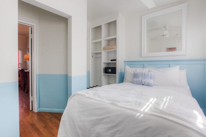 Room 12 of 73