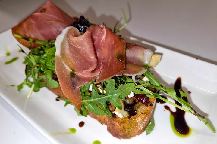 Dining 38 of 67