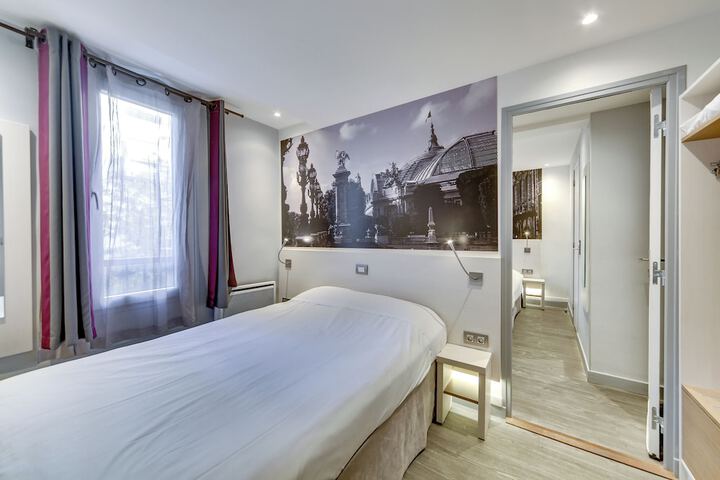 Room 13 of 25