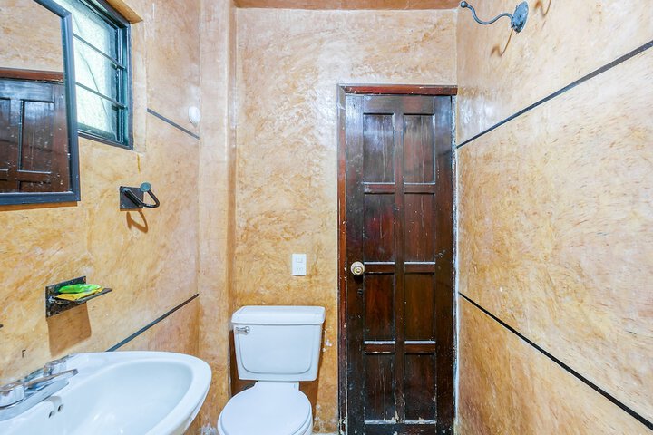 Room 48 of 65