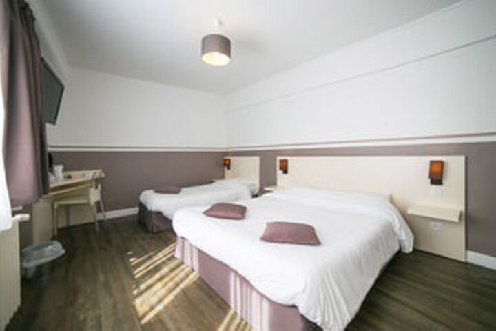 Room 26 of 60