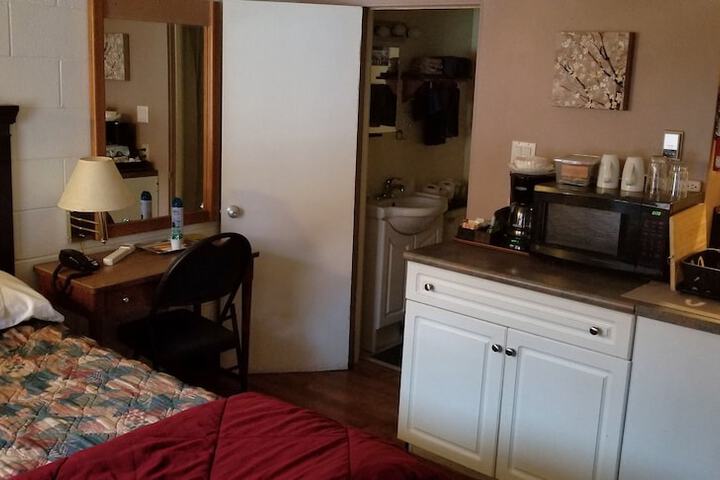 Room 13 of 47