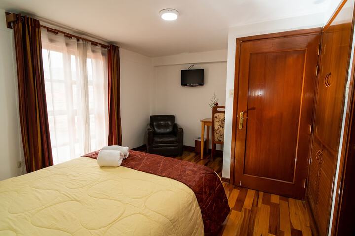 Room 9 of 24