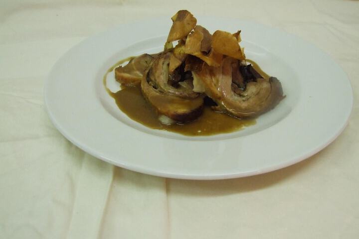 Dining 33 of 49