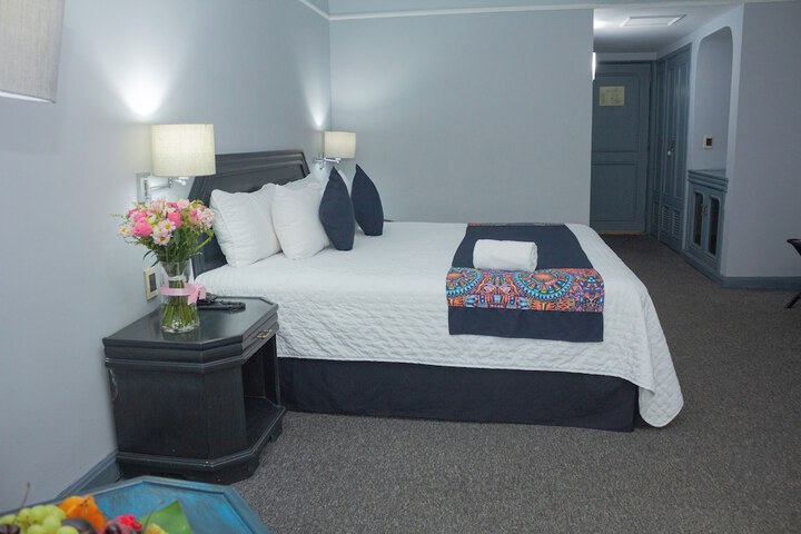 Room 6 of 149