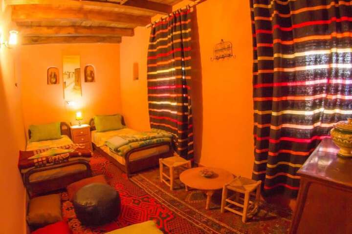 Room 6 of 40