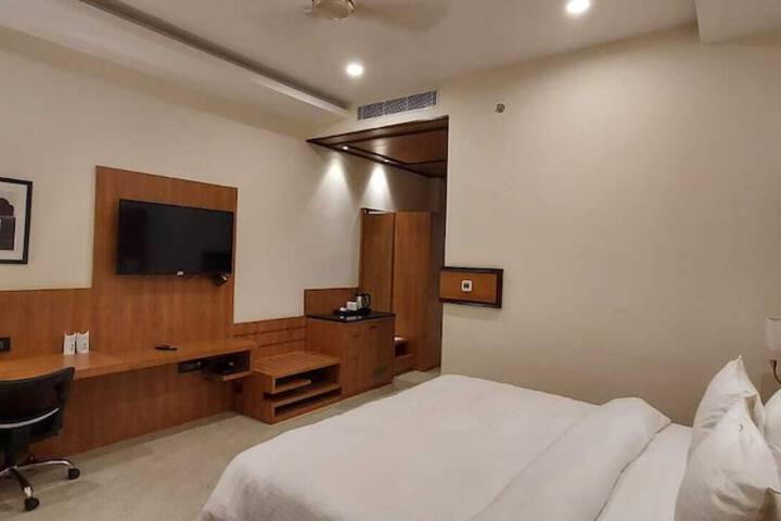 Room 10 of 54