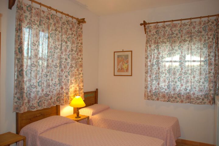 Room 3 of 42