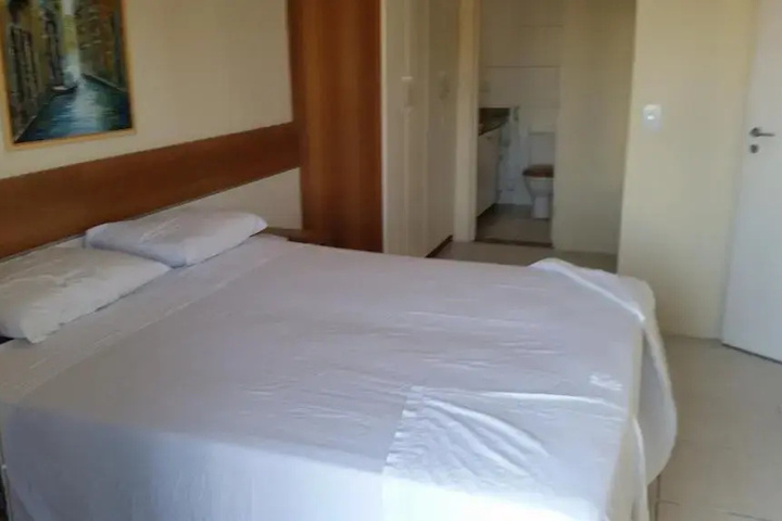 Room 2 of 17